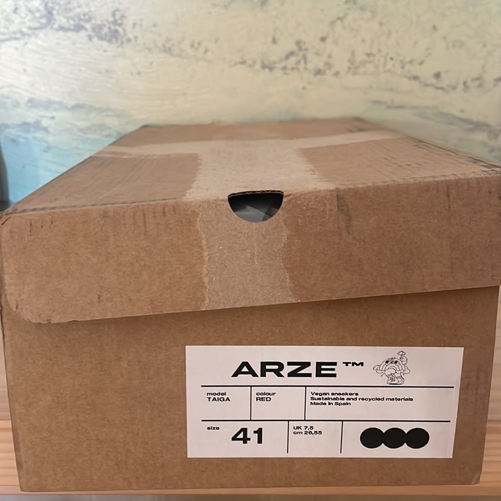 ARZE TAIGA Red size 41 NWT - Picture 9 of 14